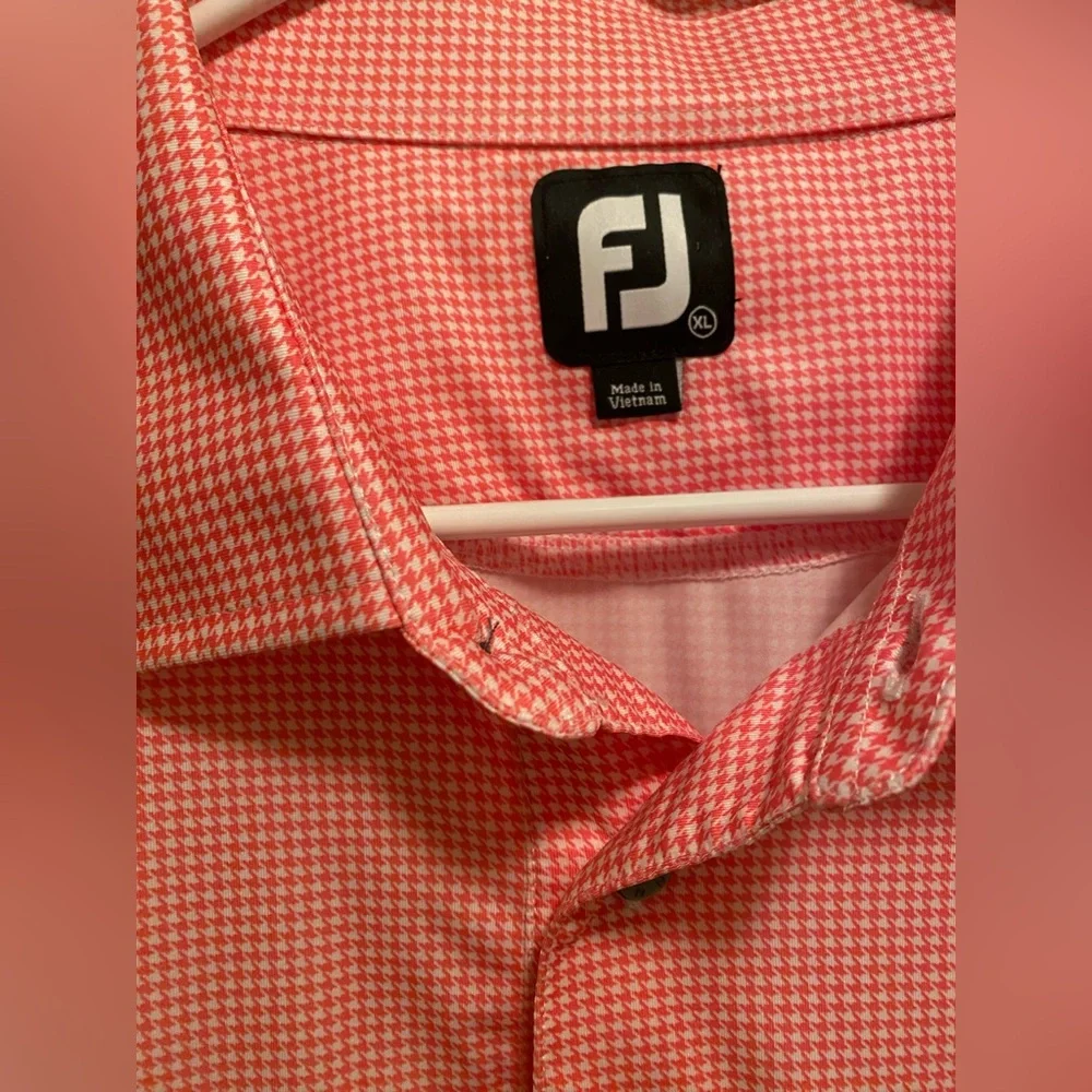 FootJoy Men's Pink‎ Patterned Polo Shirt. Size extra large. Good condition